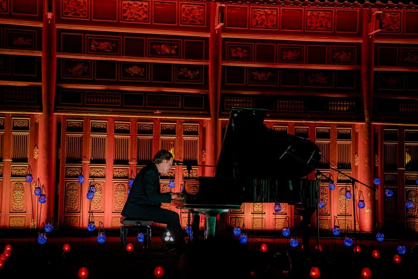 Ảnh minh họa Nghệ sĩ Piano Steve Barakatt Lần Đầu Biểu Diễn Tại Việt Nam