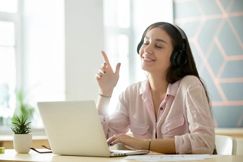 Ảnh minh họa Nhạc Trữ Tình Thư Giãn: Liều Thuốc Giảm Stress Và Ngủ Ngon Hiệu Quả