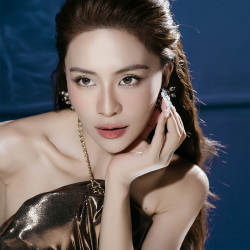 Hà Nhi 
