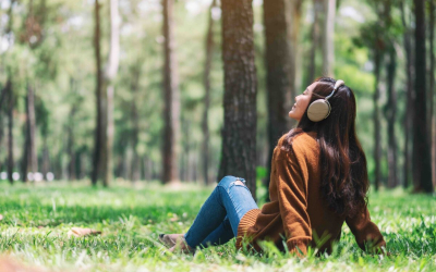 Top 10 Playlist Nhạc Tình Ca Buồn Nhất Cho Những Tâm Hồn Đa Cảm Và Dễ Xúc Động